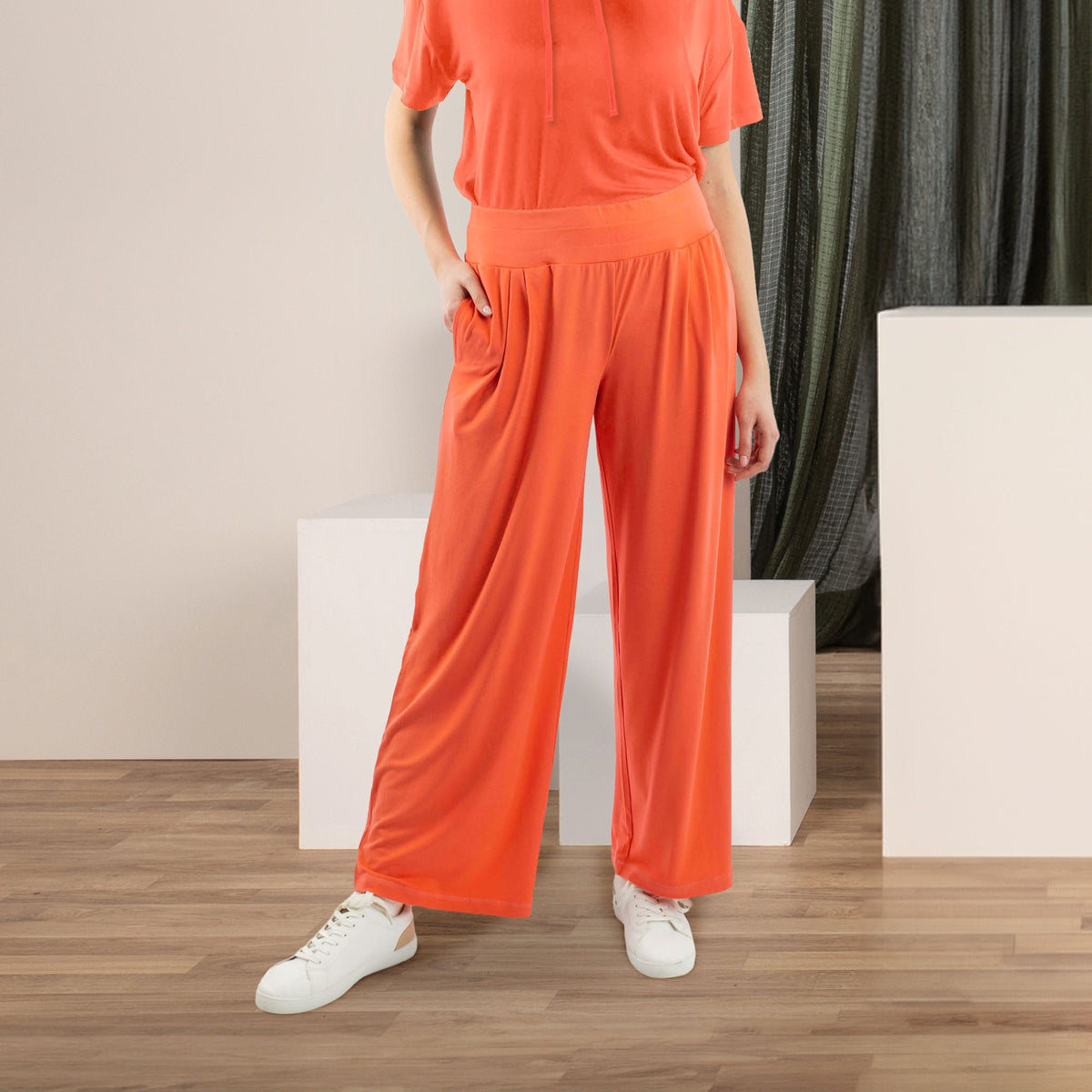 Coupe Wide Leg Full Length Pants